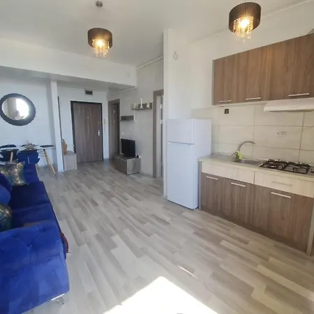 Madlenne Summerland Mamaia